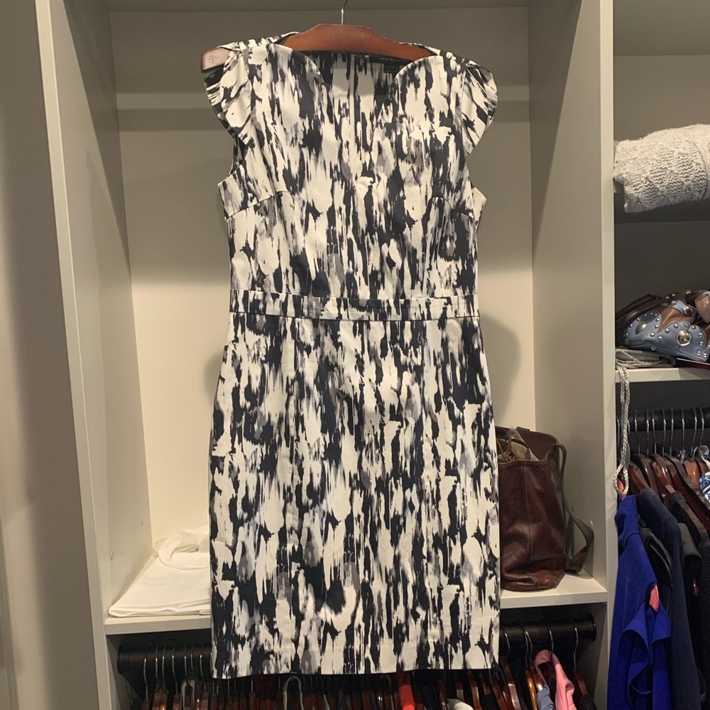 French Connection Black/White V Dress - SZ 10